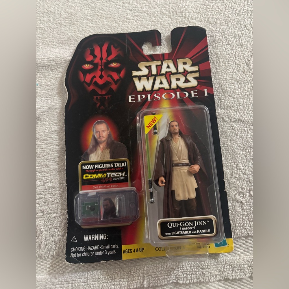 Star Wars: Episode 1 Qui-Gon Jinn (Naboo) Action Figure CommTech Chip